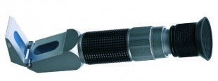 Refractometer