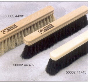 Flour brushes