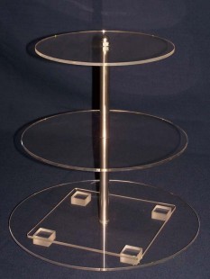 Cake stand with levels